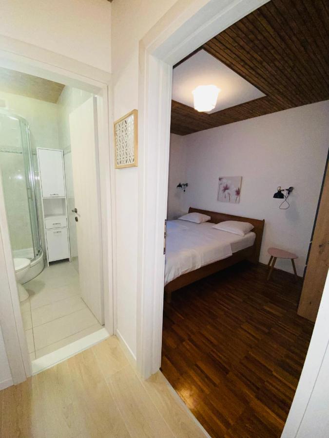 Apartment Andrea Baška Voda Buitenkant foto