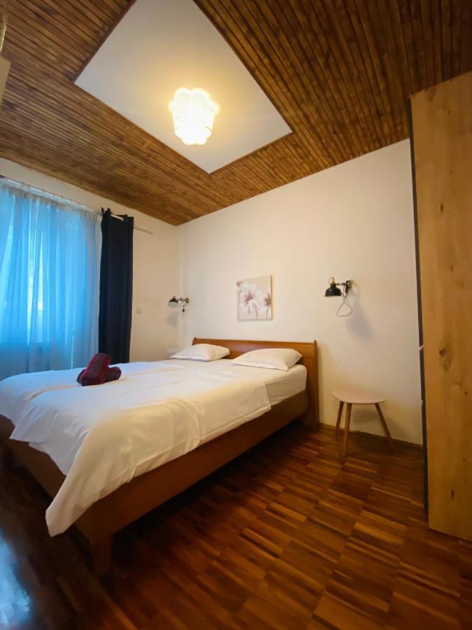 Apartment Andrea Baška Voda Buitenkant foto